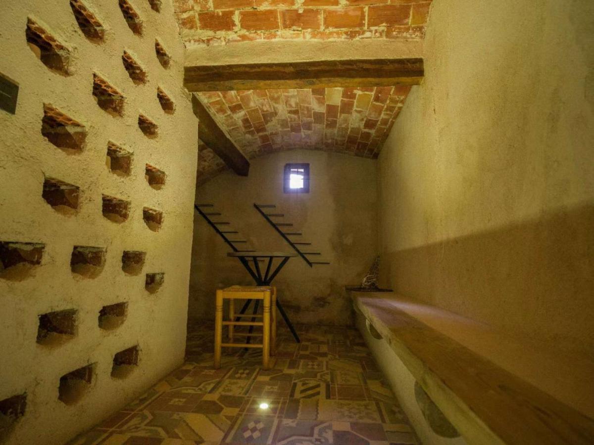 Casa De Los Mendoza - Casa Solariega En El Casco Historico อัลกาลาเดเอนาเรส ภายนอก รูปภาพ