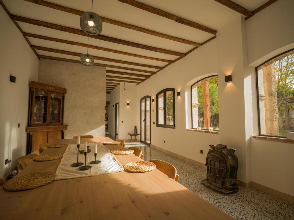 Casa De Los Mendoza - Casa Solariega En El Casco Historico อัลกาลาเดเอนาเรส ภายนอก รูปภาพ