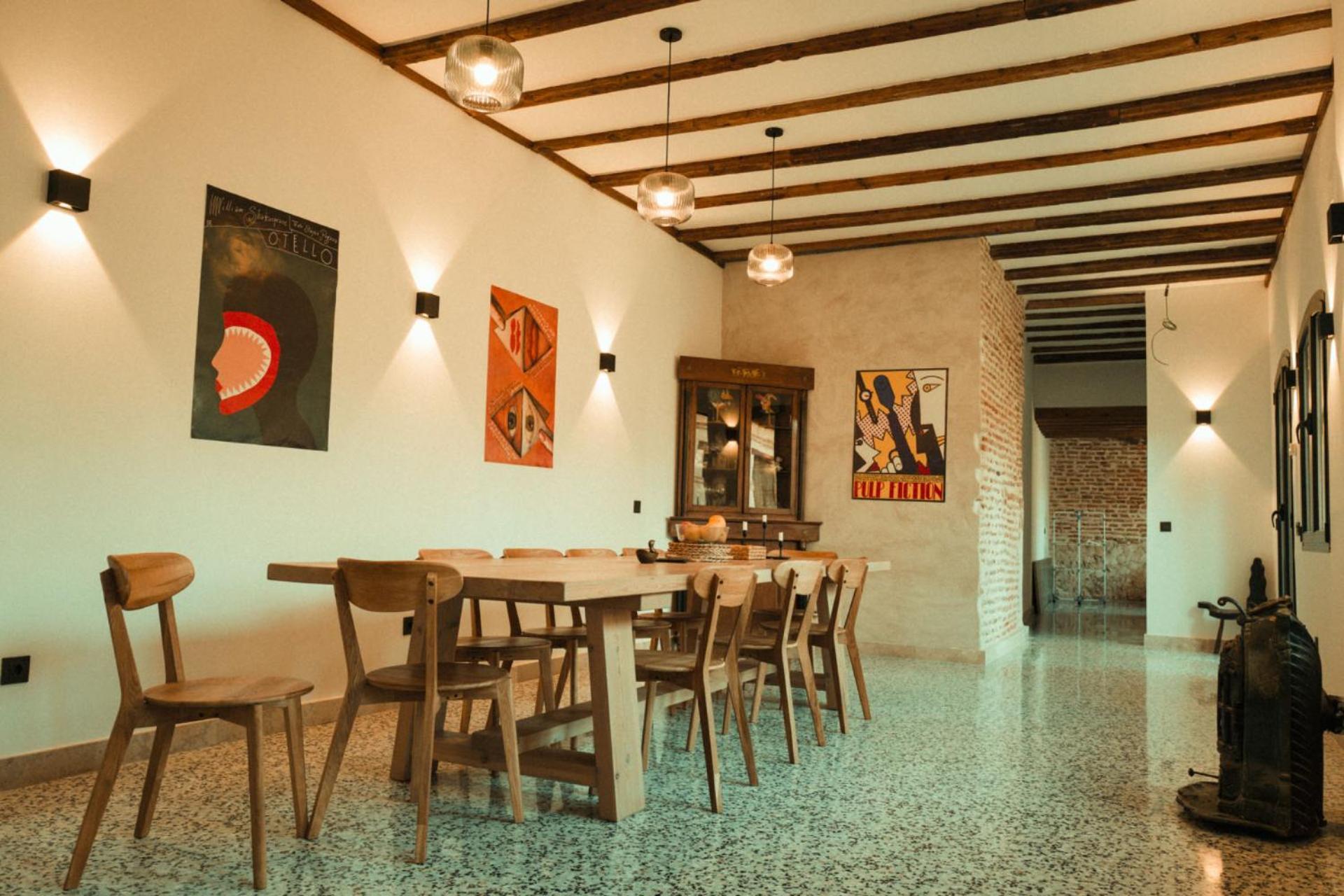 Casa De Los Mendoza - Casa Solariega En El Casco Historico อัลกาลาเดเอนาเรส ภายนอก รูปภาพ